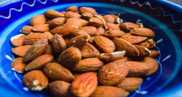 تصویر 5 از خرید و فروش بادام تلخ ریز با شرایط فوق العاده